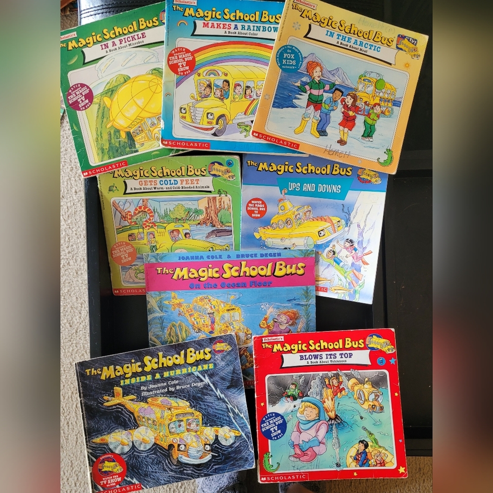 Scholastic The Magic School Bus Book Collection - Vibrant Learning Adventure